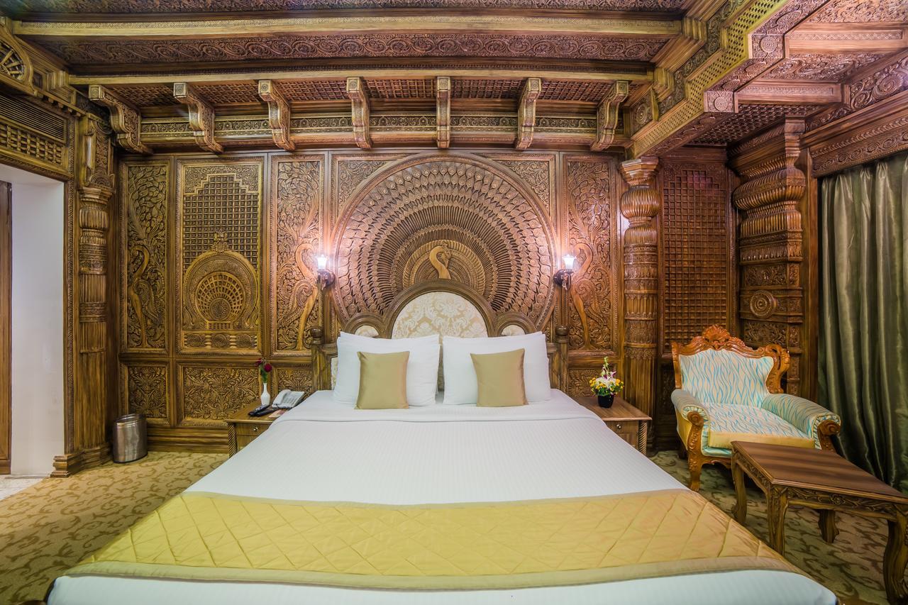 Ramoji Film City- Sitara Luxury Hotel Pedda Ambarpet Bagian luar foto