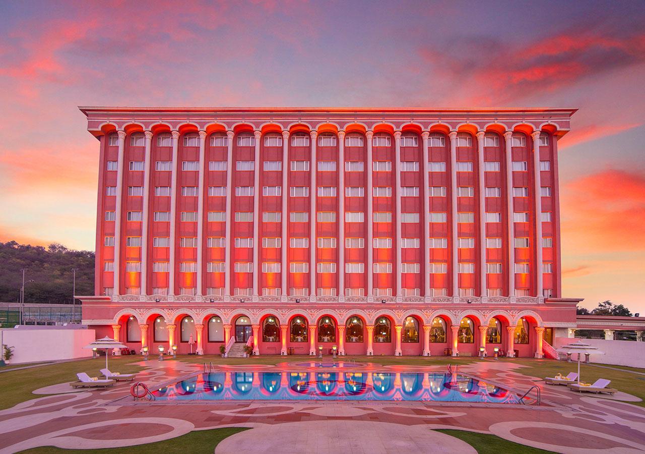 Ramoji Film City- Sitara Luxury Hotel Pedda Ambarpet Bagian luar foto