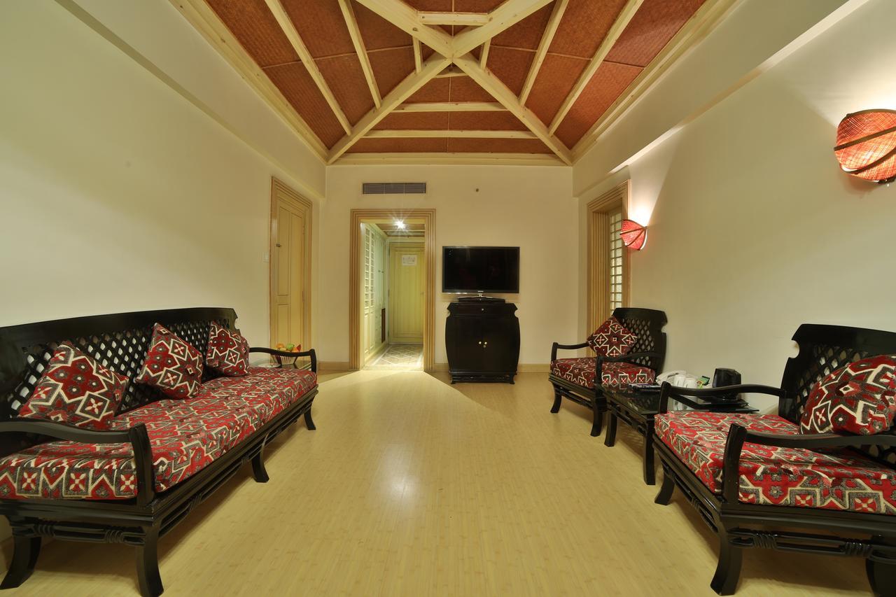 Ramoji Film City- Sitara Luxury Hotel Pedda Ambarpet Bagian luar foto