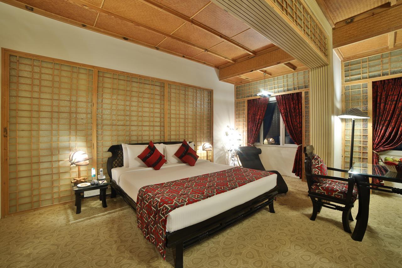 Ramoji Film City- Sitara Luxury Hotel Pedda Ambarpet Bagian luar foto