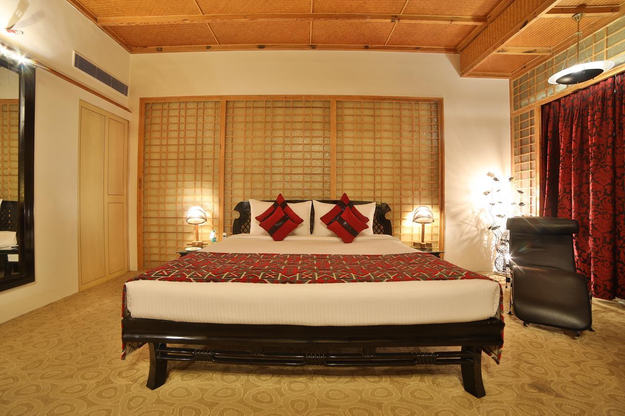 Ramoji Film City- Sitara Luxury Hotel Pedda Ambarpet Bagian luar foto